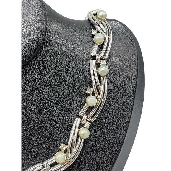 Trifari Rare Choker Necklace 16" Silver Tone Faux Gray Pearls Rhinestones - Picture 5 of 16